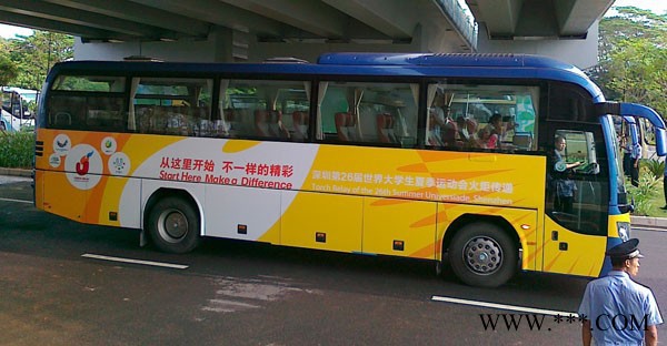 深圳市广告专业定做墙纸 车贴 地板贴 3D地板贴 十八年专业喷绘 品质保障图2