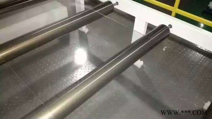 上海金纬机械提供 PVC透明软/硬片生产线图3