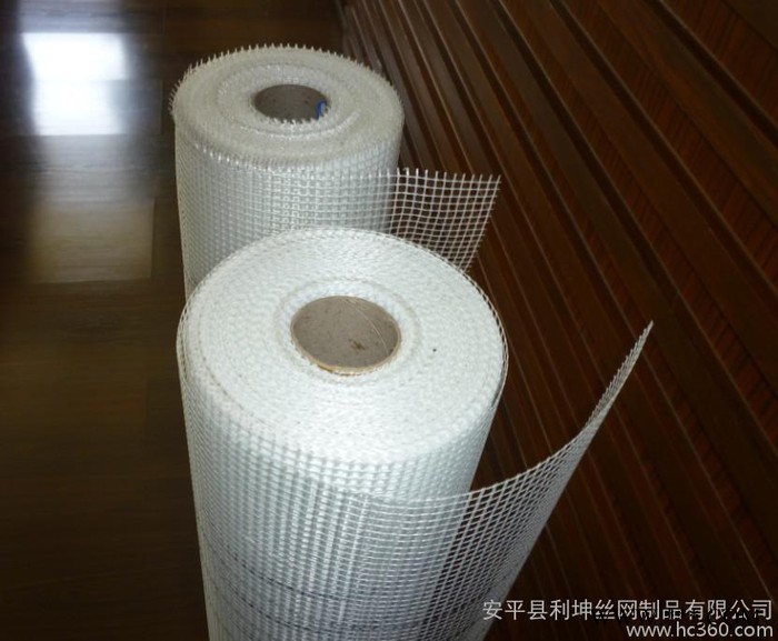 供应利坤60--160克玻璃纤维尿胶网格布 建筑保温网格布图3