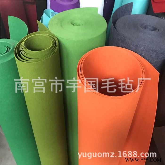 直销 彩色化纤毛毡布 新型环保材料针刺无纺布 可按需定制图1