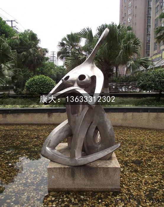 昆明康大雕塑定制 餐厅酒吧酒店大堂人物摆件奖杯模型图4
