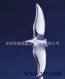 承接锌铝合金压铸加工开模 定制金属奖杯 抽象人物海鸥奖杯图3