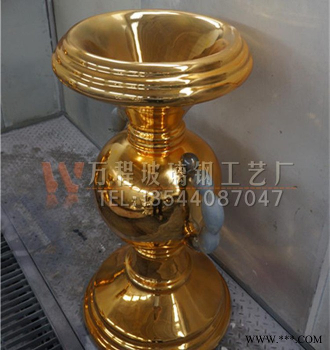 玻璃钢奖杯造型摆件 电镀金色奖杯道具 商业美陈道具加工直销图2