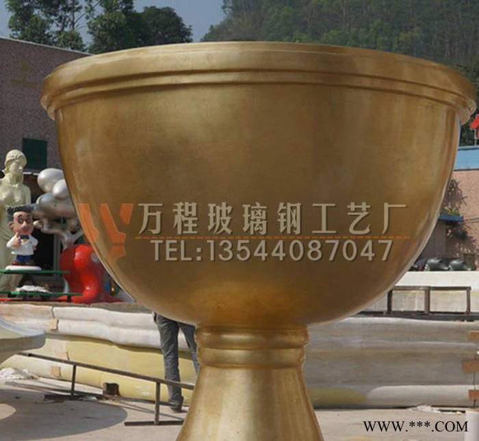 金色奖杯造型花盆 户外大气景观花盆 玻璃钢广场花盆定做直销图3