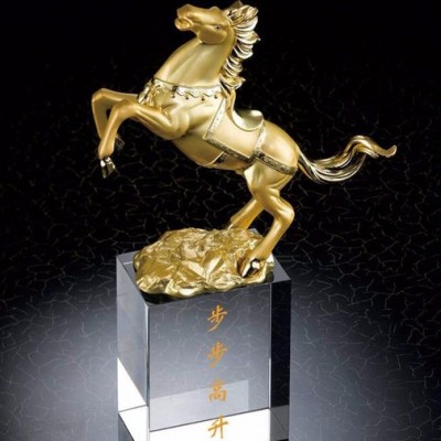 周年摆件礼品 新款礼品上市|马到成功礼品,合金马奖品，金马奖牌