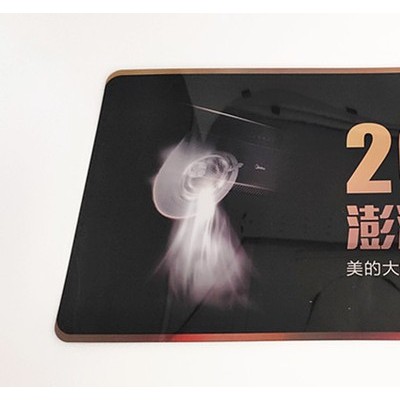 美的广告牌由丽辉包装制作，塑料铭牌，彩印胶片，广告宣传牌，塑料标牌