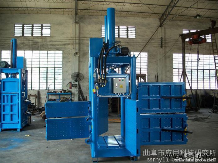 **立式液压打包机 服装床单海绵棉花无纺布立式液压围栏打包机图5