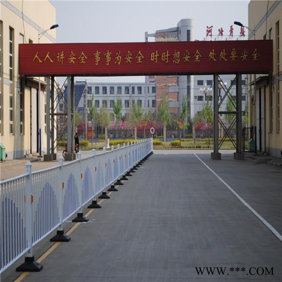 市政广告牌栏杆 道路两侧隔离护栏 带广告牌道路护栏 定制栏杆图8