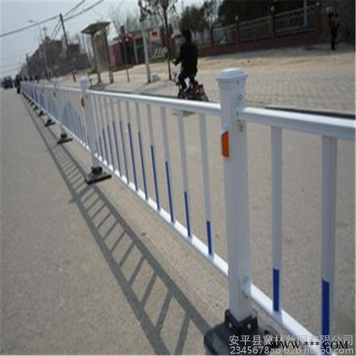 浸塑市政护栏 市政护栏 广告牌市政护栏图3