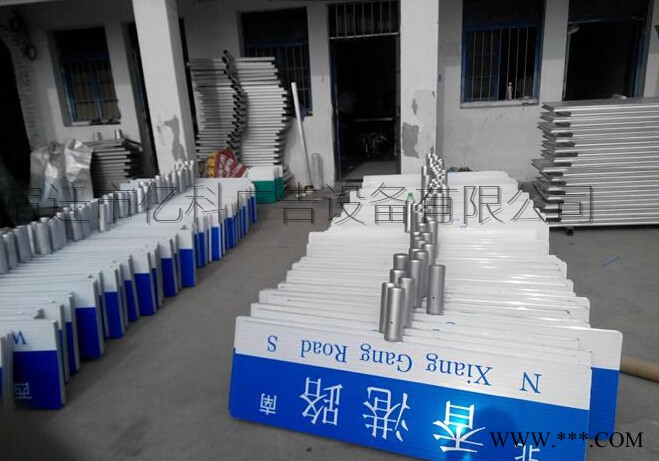 亿科加工定制新款路广告牌图3