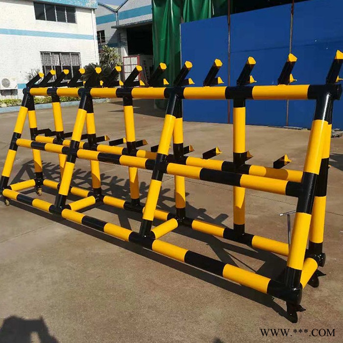 厂家生产 移动拒马 交通防护栏 交通标牌  标志杆    道路施工牌图2