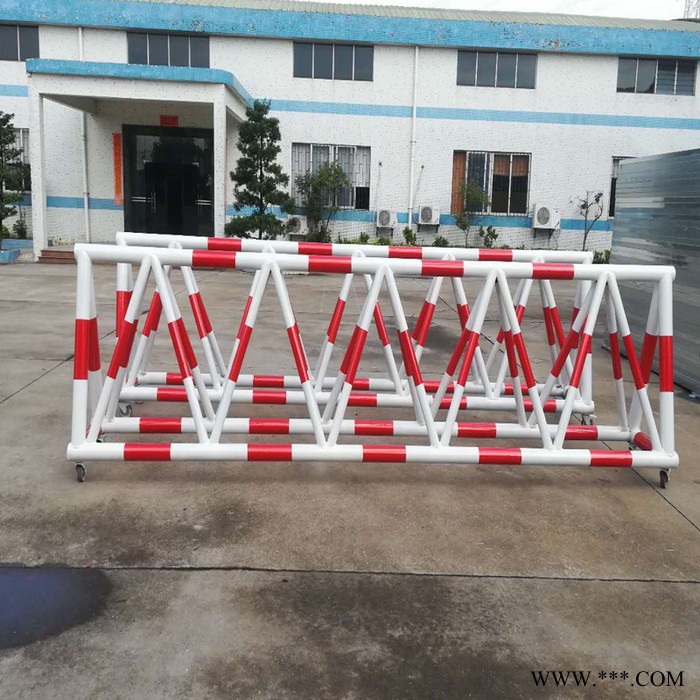 厂家生产 移动拒马 交通防护栏 交通标牌  标志杆    道路施工牌图3