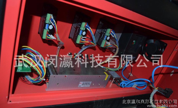 广告牌雕刻机 坐标牌雕刻机 商标雕刻机 材料雕刻机图2