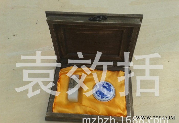 香樟木工艺礼品 樟木盒 小叶樟字盒  香樟木盒图3