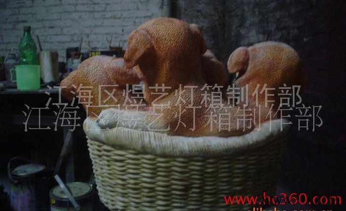 玻璃纤维招财宝和LED中国结和广告各种灯箱和亚克力展示架