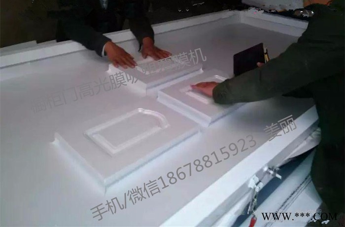 神工高光膜橱柜门吸塑机 双工位9米长移门覆膜机图2