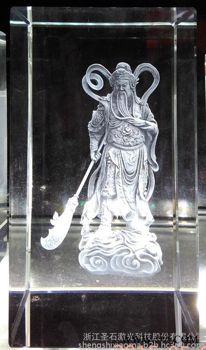 圣石激光激光雕刻机三维水晶内雕机激光雕刻机3D立体激光雕刻人物雕刻鱼缸玻璃中空标图2