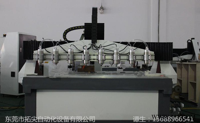 2015年** 数控木工雕刻机 多头木工雕刻机 三维立体雕刻图2