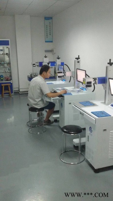 供应三乡激光打标机古镇激光雕刻机东凤激光刻字机图2