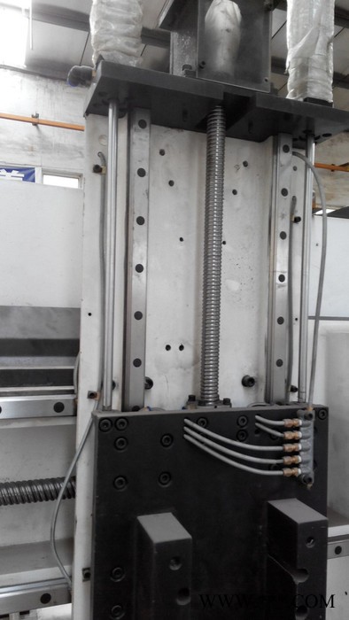 供应 木工雕刻机 HX-1325KS-T4 四主轴木工雕刻机  价格电议图3
