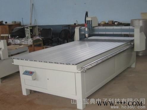 供应宝典1325经济型木工雕刻机