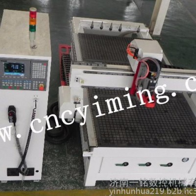 厂家CNC数控雕刻机 木工雕刻机1325排式自动换刀  意大利 进口主轴