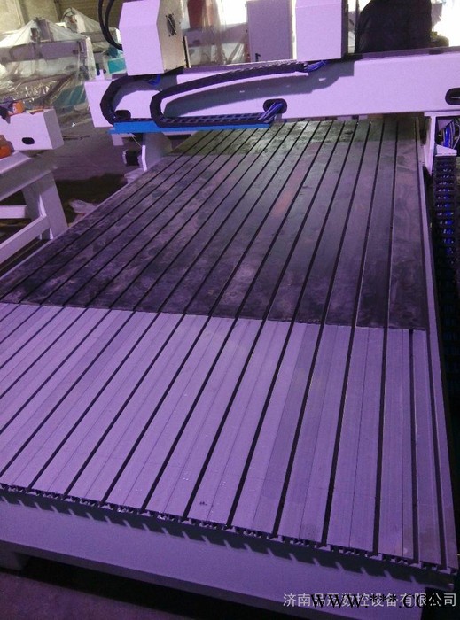 双独立头两批量生产木工雕刻机图3