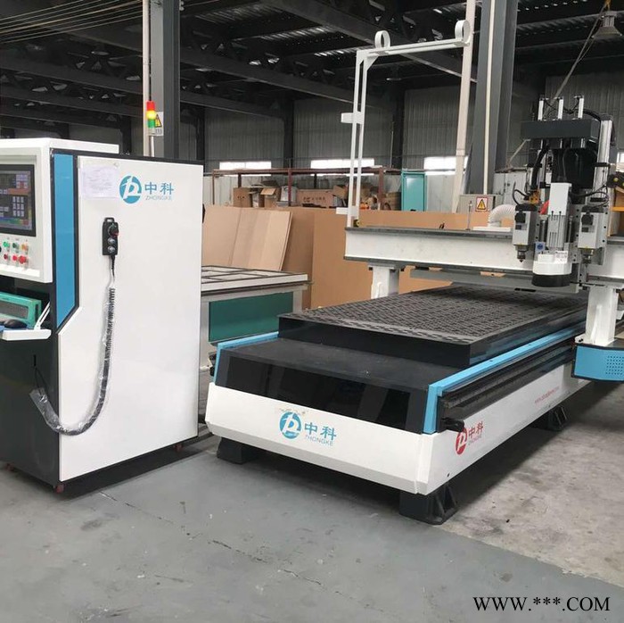 板式家具开料机自动打孔雕刻机图4
