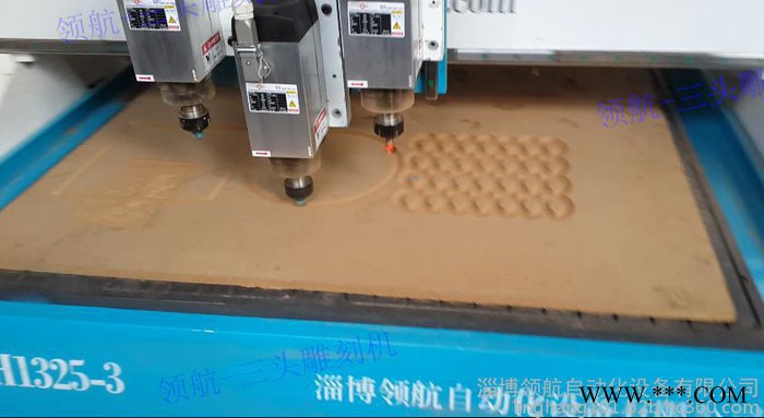 雕刻机 三工序木门雕刻机 免换刀木工雕刻机 实木门雕刻机厂家 板式家具数控雕刻机图4