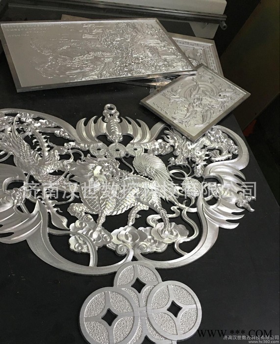 [汉世数控]济南铝板雕刻机屏风壁画门花雕刻机数控铜铝材雕刻机图1