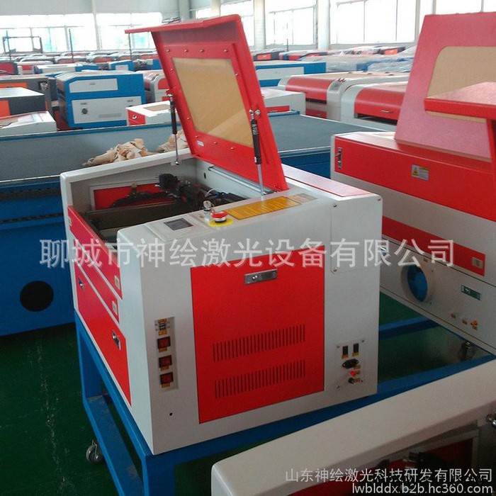 山东神绘激光SH-1610激光下料裁床机激光雕刻机汽车坐垫图7