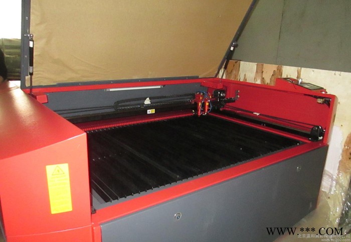 1390出口型亚克力板激光雕刻机Laser cutting图3