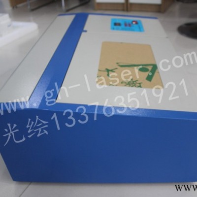 光绘3020激光雕刻机印章机木版画、葫芦竹筒雕刻手机膜切割工艺小饰品等小型激光雕刻机厂家现货