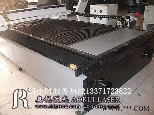 供应切割机 激光切割机  金属激光切割机019