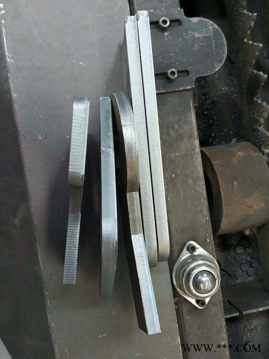 光纤激光切割机 1530中低功率金属镭射切割机 钣金激光切割机 激光光纤切割机图6