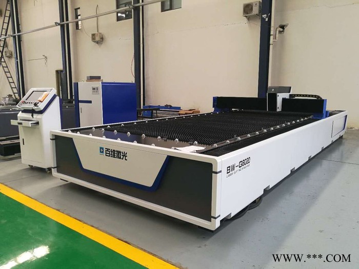 百维激光BW-G6020 封闭式光纤激光切割机
