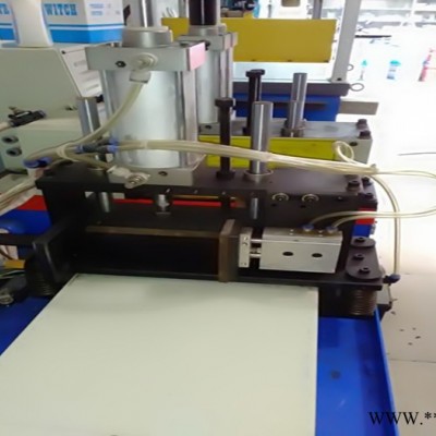 高精度伺服马达送料   精度可控制0.1mm     铜铝型材切割机    圆锯机  全自动切铝机