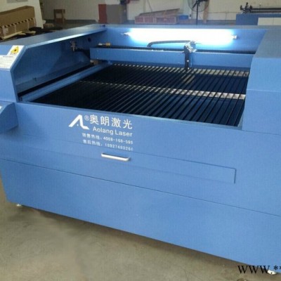 广东深圳150瓦不干胶小丝杆激光胶板机 激光切割机