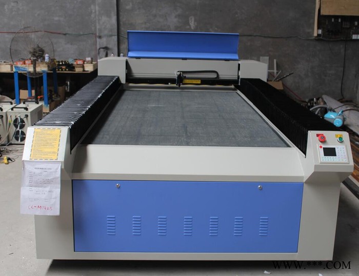 LS1325激光切割机厂家1325型号影楼后期相框制作激光切割机密度板相框奥松板激光切割机图4