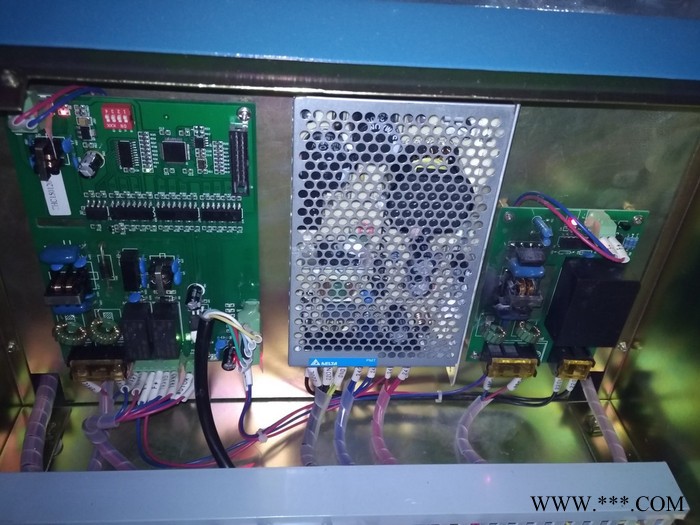 华锐小蜜蜂HB2008LCD-2500*3400*1A 便携 便携切割机