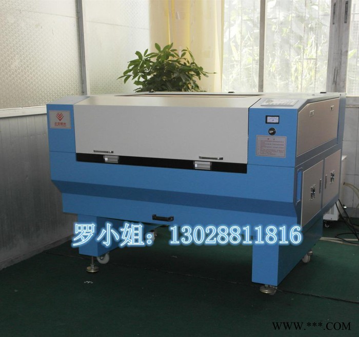 全自动商标激光切割机 摄像头定位识别商标切割机图3