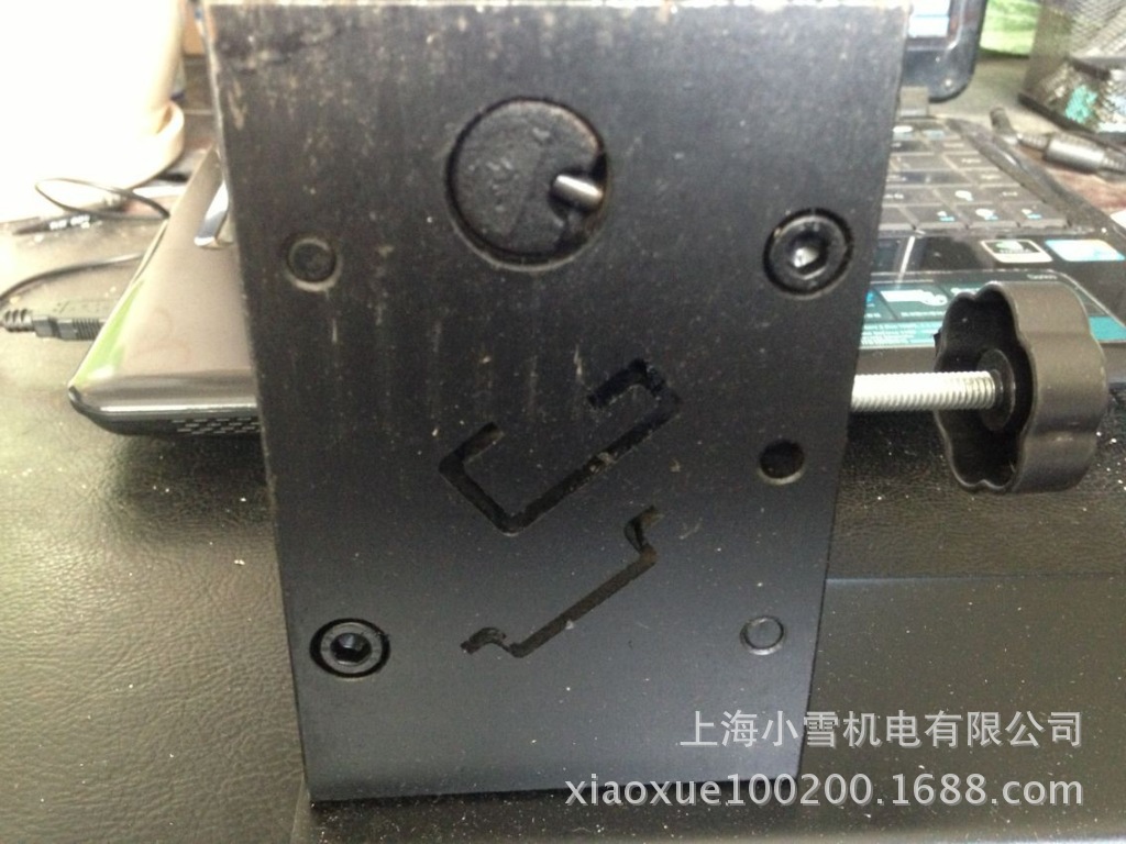 导轨双腔切断器1