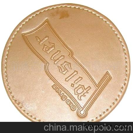 工厂供应真皮烫金杯垫，皮革烫金杯垫，热压仿皮杯垫，广告杯垫图3
