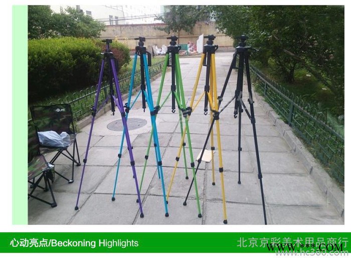 新款大号彩色便携式可折叠手摇三角金属画架婚庆广告KT板展架支架图2