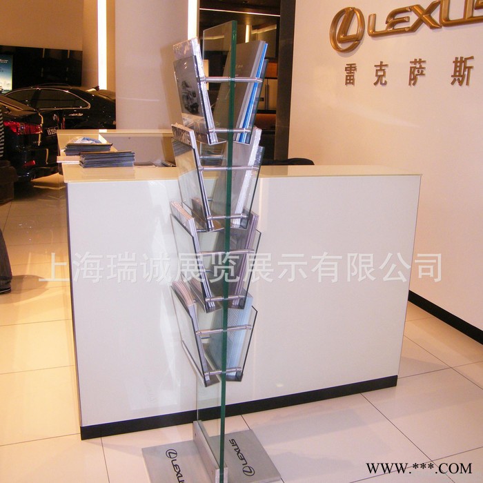 设计汽车4S店   展厅A3/A4玻璃水晶资料架