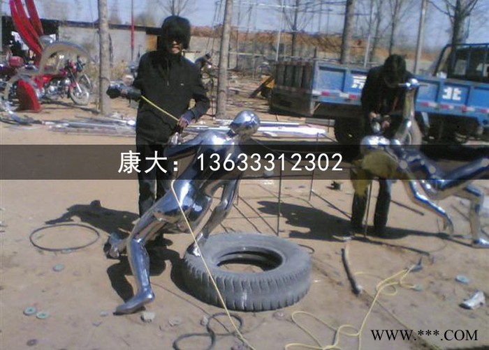 重庆康大雕塑定制 户外标识牌制作导向牌人形立牌雕塑图8