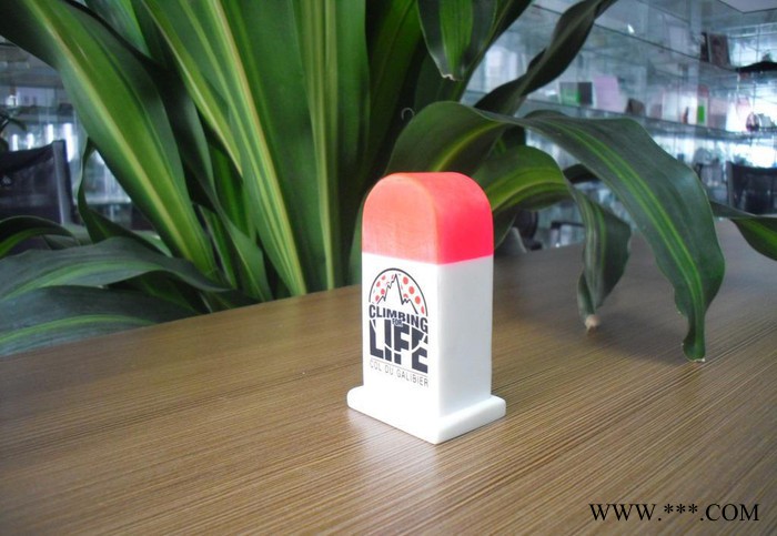 亚克力双色标牌，红白双色有机玻璃立牌，定制生产图1