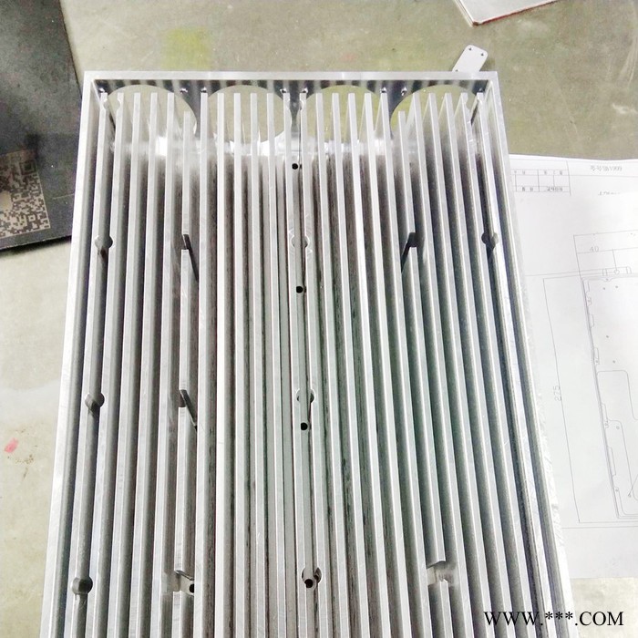 专注高难度铝型材深加工 7500T压机加工厂家图3