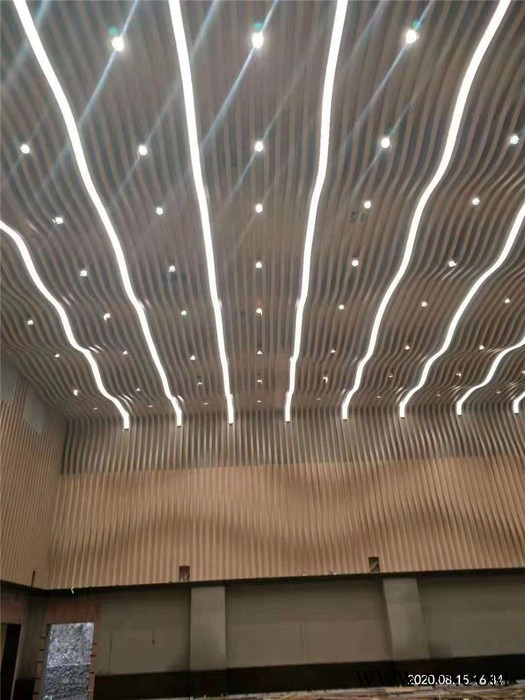 铝帝建材弧形铝方通木纹铝方通吊顶 弧形铝方通 铝方通铝型材 木纹铝方通厂家定制  欢迎来电咨询图7