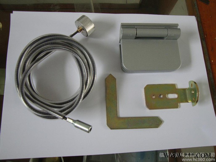 供应liangke84/86/标100/107高隔间玻璃隔断铝型材图7